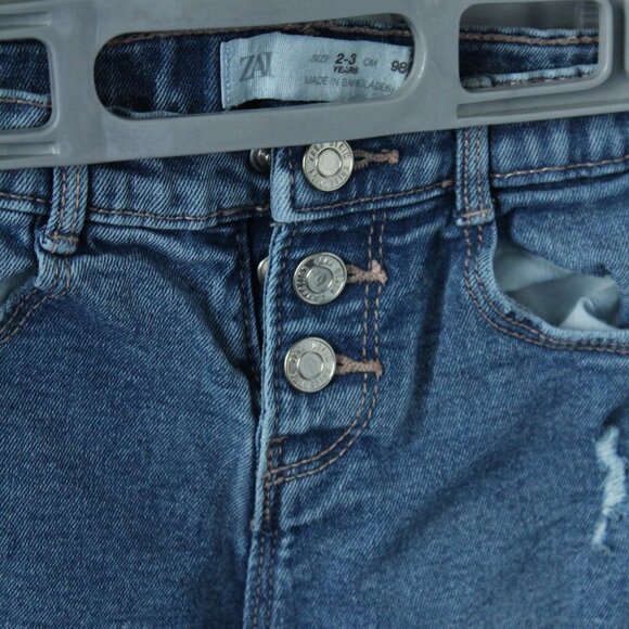 🍁5/$25🎃 Zara Baby Girl Size 2/3 Years  Jeans - Picture 3 of 3